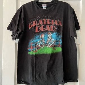 Greatful Dead graphic tee